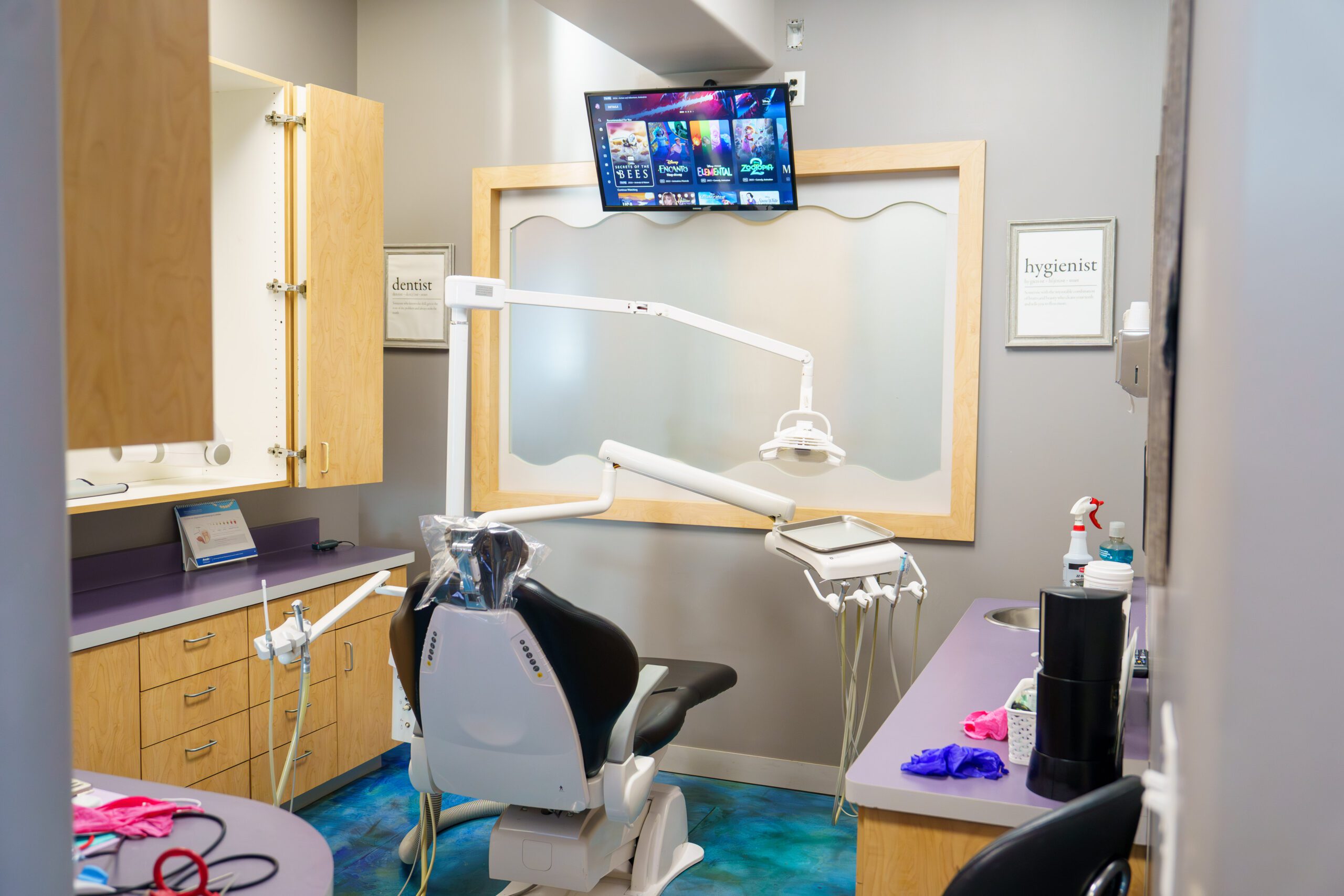 Dental Chair with Equipments